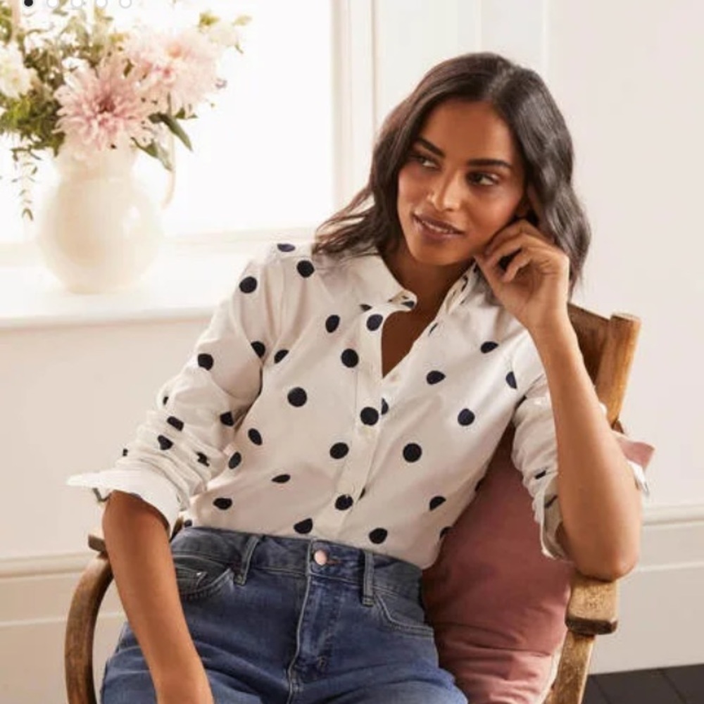 Boden polka dot button up blouse - navy/white